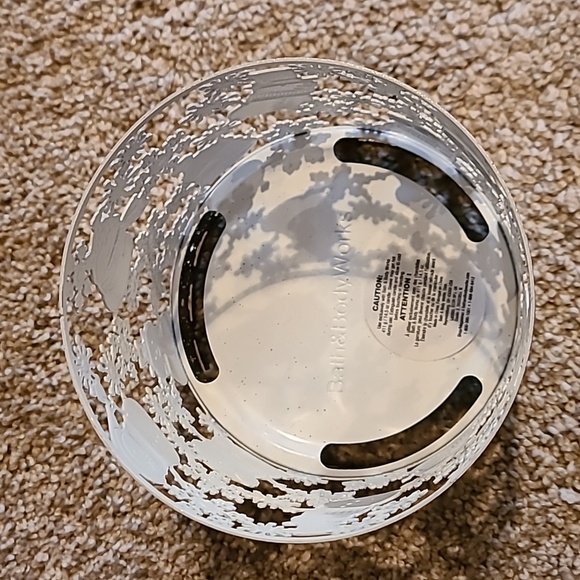 Bath & Body Works Playing Snowmen 3-Wick Candle Holder - Picture 4 of 5